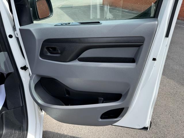 2020 Peugeot Expert L1 H1 1000 1.5 Bluehdi 100 Professional Van (NU20FJO) Image 18