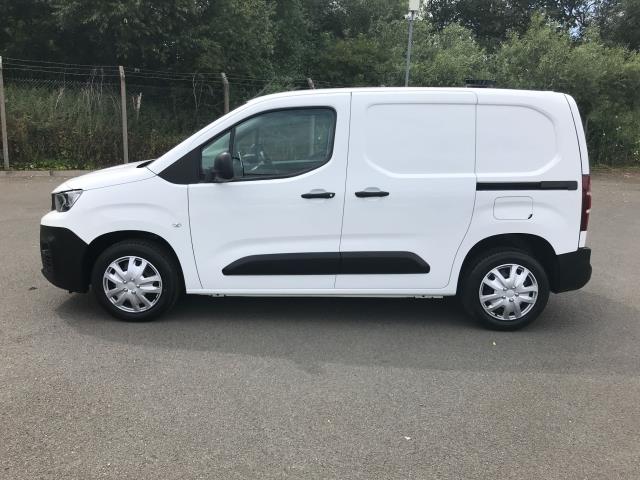 2020 Peugeot Partner 1000 1.5 Bluehdi 100 Professional Van (NU20GFV) Image 4