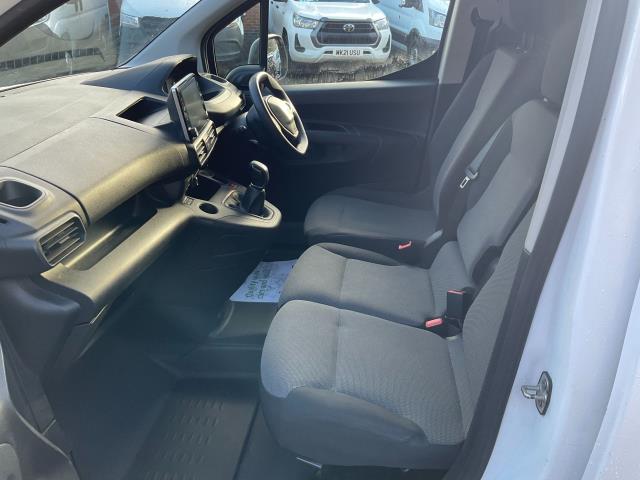 2020 Peugeot Partner 1000 1.5 Bluehdi 100 Professional Van (NU20GFX) Image 7