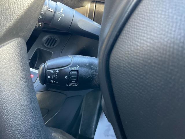 2020 Peugeot Partner 1000 1.5 Bluehdi 100 Professional Van (NU20GFX) Image 25