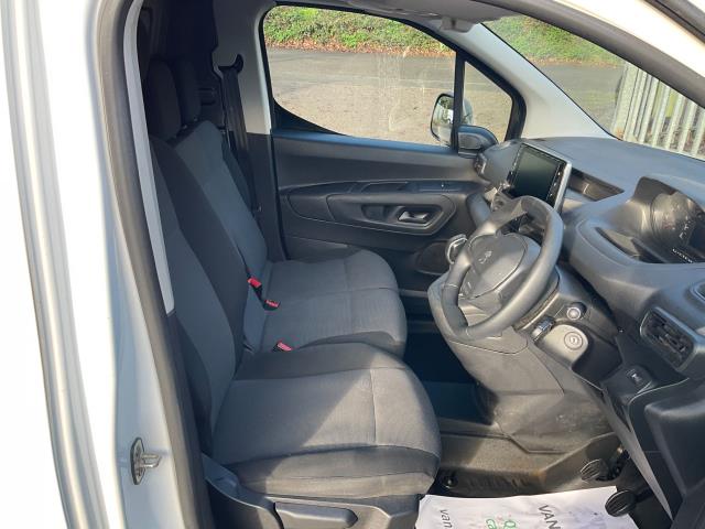 2020 Peugeot Partner 1000 1.5 Bluehdi 100 Professional Van (NU20GFX) Image 15