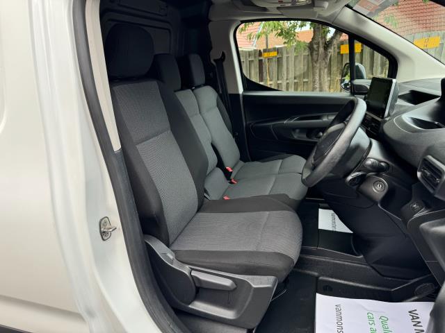 2020 Peugeot Partner 1000 1.5 Bluehdi 100 Professional Van (NU20GGO) Image 16