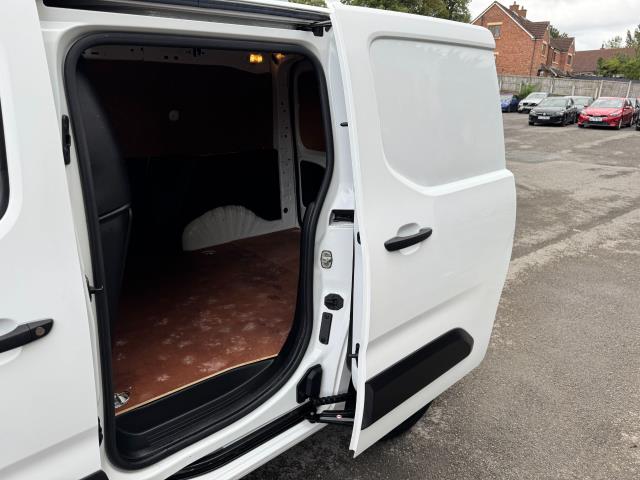 2020 Peugeot Partner 1000 1.5 Bluehdi 100 Professional Van (NU20GGO) Image 41