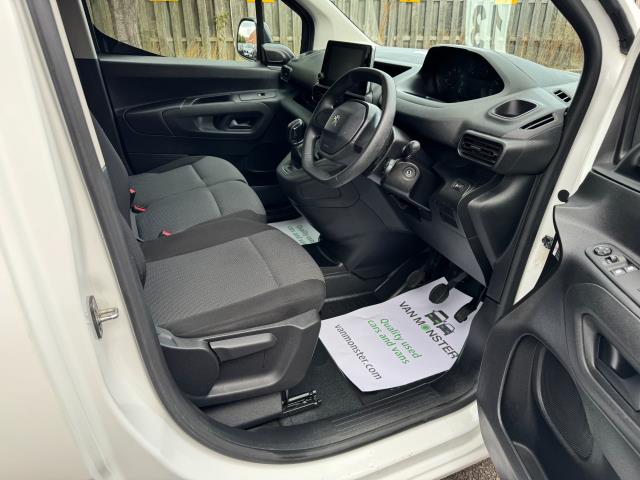 2020 Peugeot Partner 1000 1.5 Bluehdi 100 Professional Van (NU20GGO) Image 13