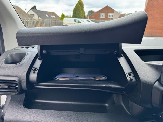 2020 Peugeot Partner 1000 1.5 Bluehdi 100 Professional Van (NU20GGO) Image 37