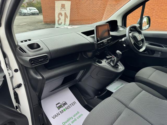 2020 Peugeot Partner 1000 1.5 Bluehdi 100 Professional Van (NU20GGO) Image 29