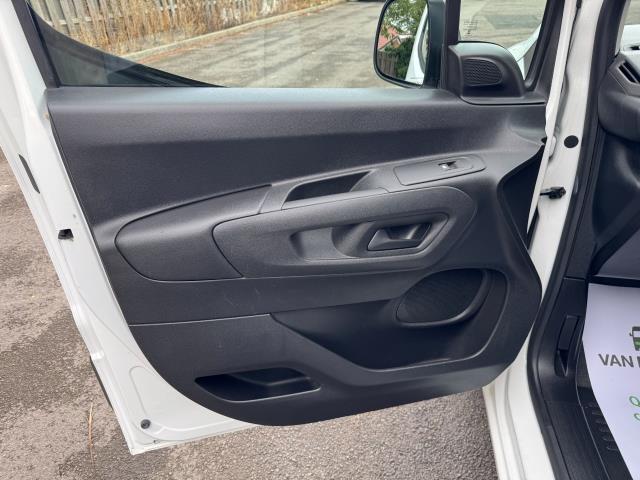 2020 Peugeot Partner 1000 1.5 Bluehdi 100 Professional Van (NU20GGO) Image 33
