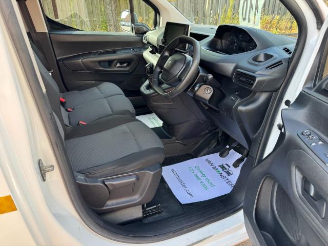 2020 Peugeot Partner 1000 1.5 Bluehdi 100 Professional Van EURO 6 (NU20GHY) Image 13