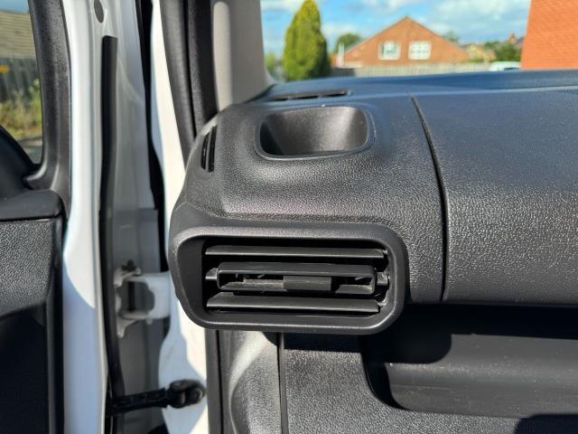2020 Peugeot Partner 1000 1.5 Bluehdi 100 Professional Van EURO 6 (NU20GHY) Image 37