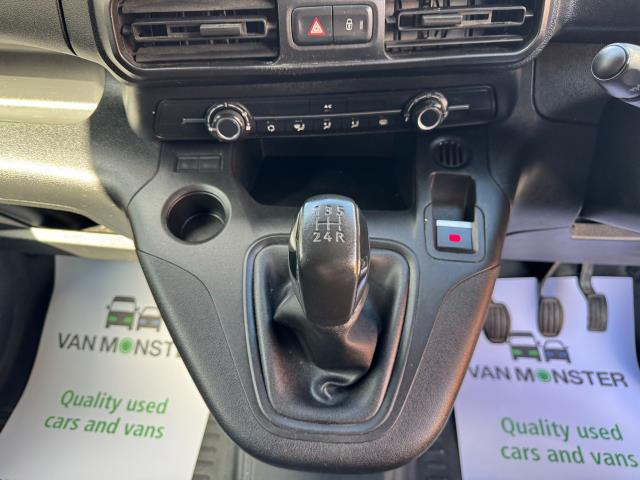 2020 Peugeot Partner 1000 1.5 Bluehdi 100 Professional Van EURO 6 (NU20GHY) Image 26