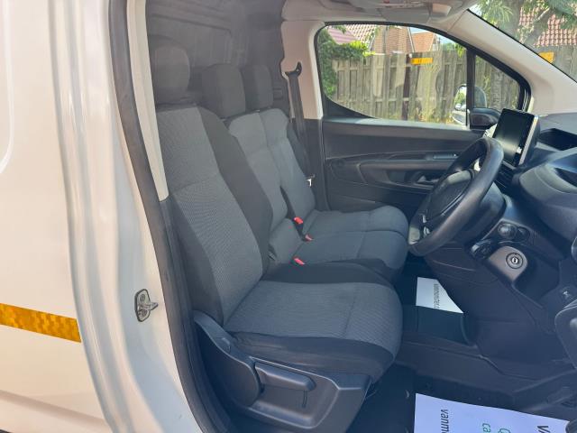 2020 Peugeot Partner 1000 1.5 Bluehdi 100 Professional Van EURO 6 (NU20GHY) Image 16