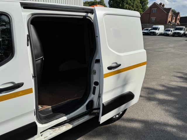 2020 Peugeot Partner 1000 1.5 Bluehdi 100 Professional Van EURO 6 (NU20GHY) Image 40