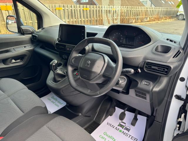 2020 Peugeot Partner 1000 1.5 Bluehdi 100 Professional Van EURO 6 (NU20GJX) Image 14