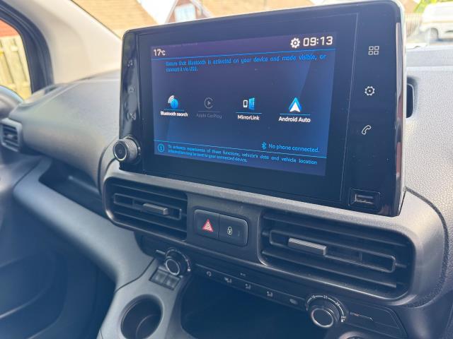 2020 Peugeot Partner 1000 1.5 Bluehdi 100 Professional Van EURO 6 (NU20GJX) Image 25