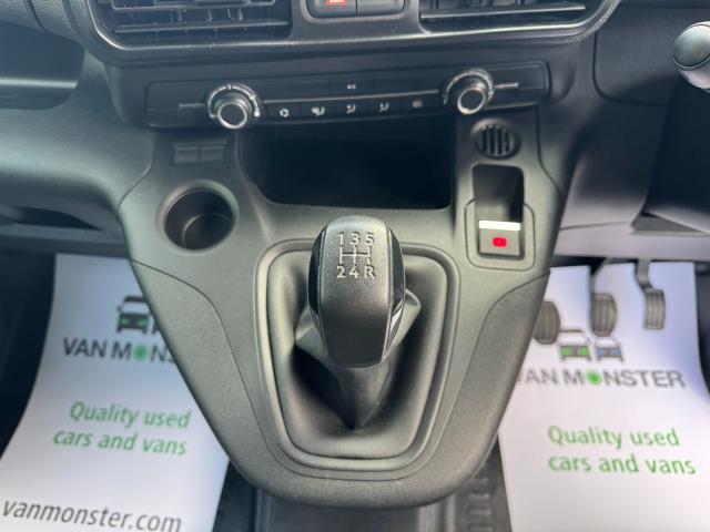 2020 Peugeot Partner 1000 1.5 Bluehdi 100 Professional Van EURO 6 (NU20GJX) Image 27