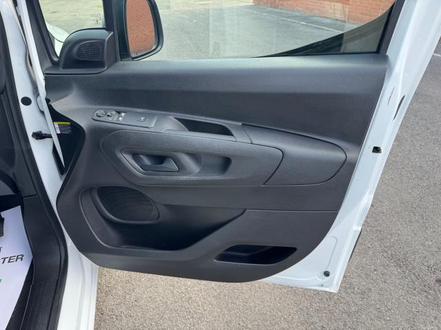 2020 Peugeot Partner 1000 1.5 Bluehdi 100 Professional Van EURO 6 (NU20GJX) Image 19