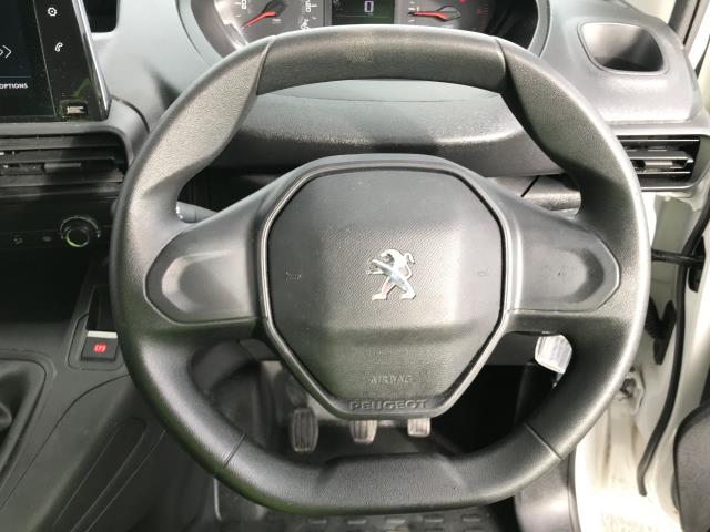 2020 Peugeot Partner L1 1000 1.5BLUE HDI 100PS PROFESSIONAL EURO 6 (NU20GKD) Image 17