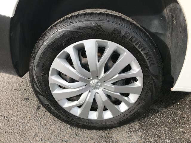 2020 Peugeot Partner L1 1000 1.5BLUE HDI 100PS PROFESSIONAL EURO 6 (NU20GKD) Image 20