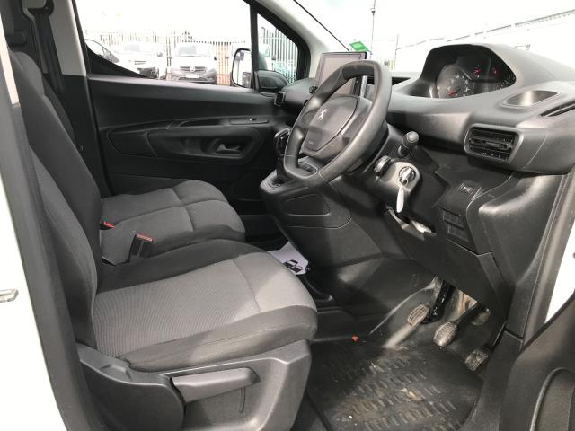 2020 Peugeot Partner L1 1000 1.5BLUE HDI 100PS PROFESSIONAL EURO 6 (NU20GKD) Image 21