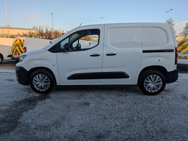 2020 Peugeot Partner 1000 1.5 Bluehdi 100 Professional Van (NU20JXF) Image 5