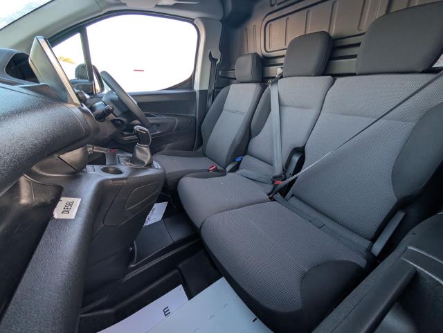 2020 Peugeot Partner 1000 1.5 Bluehdi 100 Professional Van (NU20JXF) Image 16