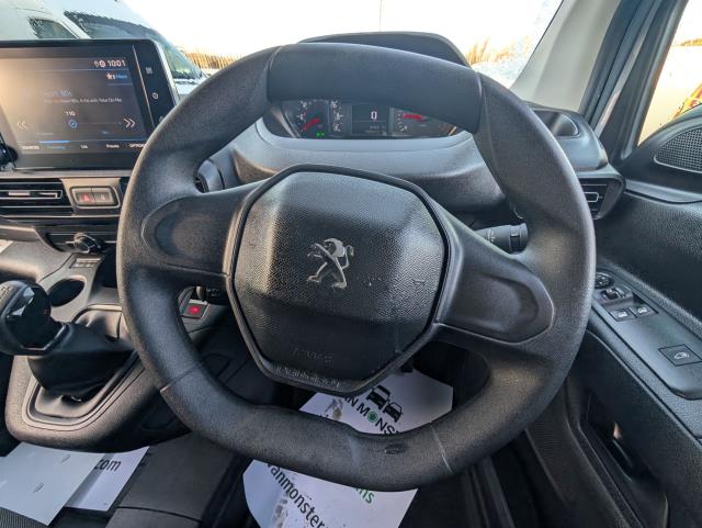 2020 Peugeot Partner 1000 1.5 Bluehdi 100 Professional Van (NU20JXF) Image 19