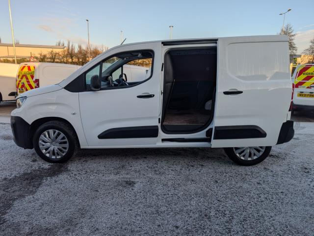 2020 Peugeot Partner 1000 1.5 Bluehdi 100 Professional Van (NU20JXF) Image 7