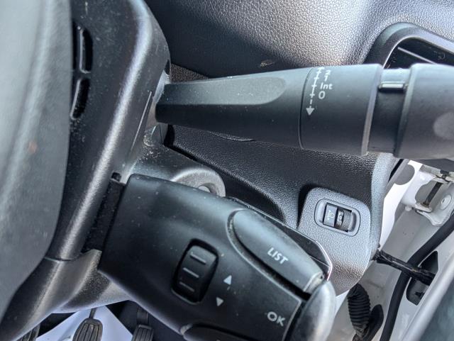 2020 Peugeot Partner 1000 1.5 Bluehdi 100 Professional Van (NU20JXF) Image 22