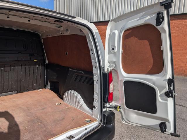 2020 Peugeot Partner 1000 1.5 Bluehdi 100 Professional Van (NU20JXJ) Image 15