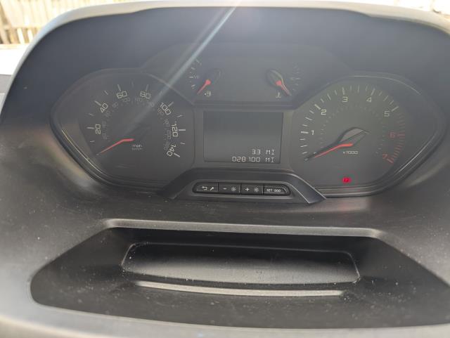 2020 Peugeot Partner 1000 1.5 Bluehdi 100 Professional Van (NU20JXJ) Image 24