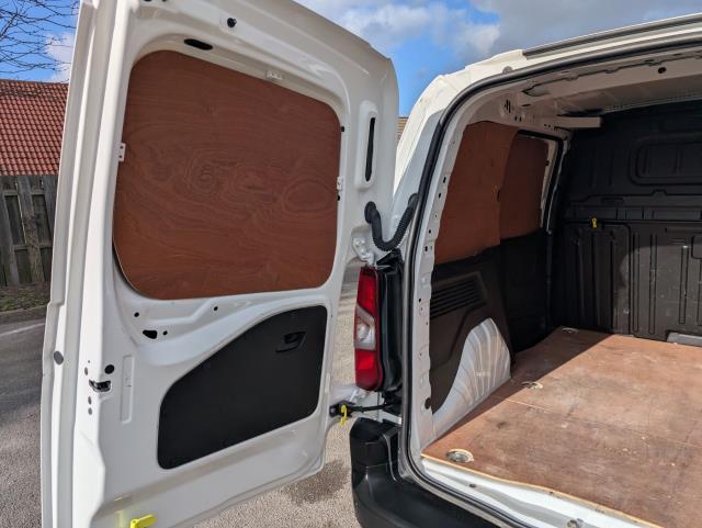 2020 Peugeot Partner 1000 1.5 Bluehdi 100 Professional Van (NU20JXJ) Image 14