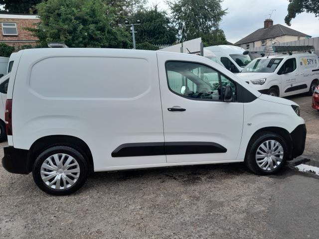 2020 Peugeot Partner 1000 1.5 Bluehdi 100 Professional Van (NU20JYC) Image 8