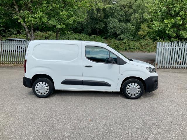 2020 Peugeot Partner 1000 1.5 Bluehdi 100 Professional Van (NU20KTT) Image 15