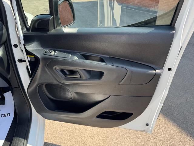 2020 Peugeot Partner 1000 1.5 Bluehdi 100 Professional Van (NU20KUA) Image 18