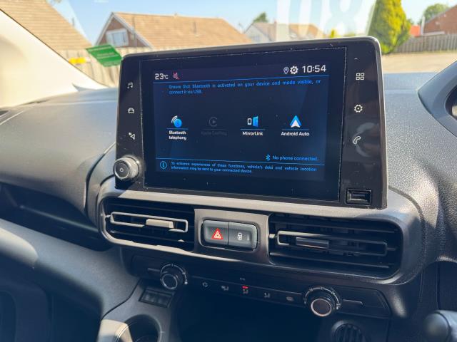 2020 Peugeot Partner 1000 1.5 Bluehdi 100 Professional Van (NU20KUA) Image 24