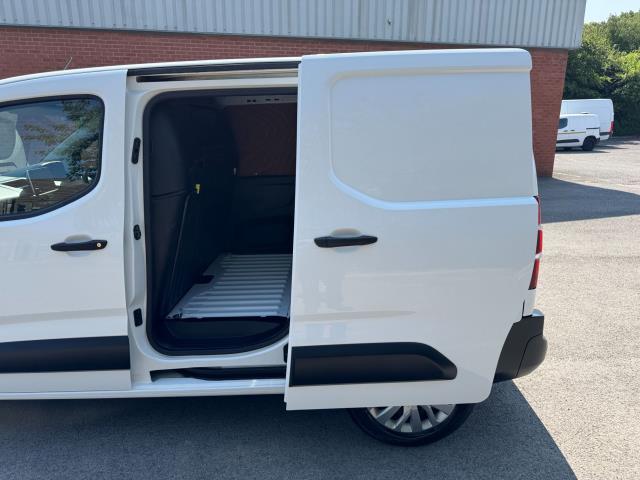 2020 Peugeot Partner 1000 1.5 Bluehdi 100 Professional Van (NU20KUA) Image 41