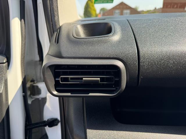 2020 Peugeot Partner 1000 1.5 Bluehdi 100 Professional Van (NU20KUA) Image 38