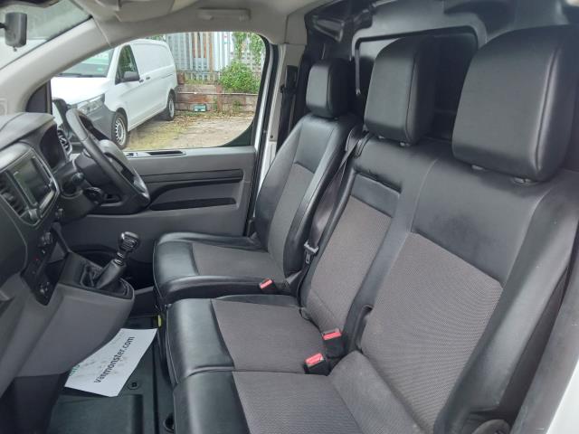 2020 Peugeot Expert 1000 1.5 Bluehdi 100 Professional Van (NU20OJY) Image 13