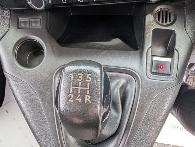 2020 Peugeot Partner 1000 1.5 Bluehdi 100 Professional Van (NU20SYX) Image 25