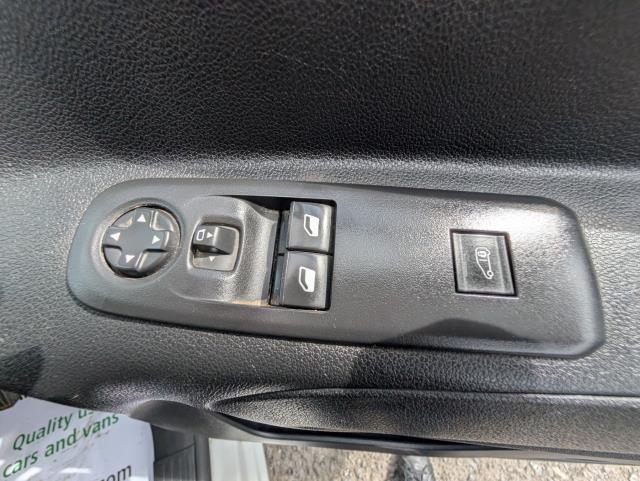 2020 Peugeot Partner 1000 1.5 Bluehdi 100 Professional Van (NU20SYX) Image 19