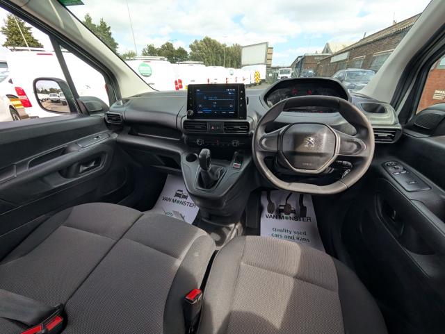 2020 Peugeot Partner 1000 1.5 Bluehdi 100 Professional Van (NU20SYX) Image 15