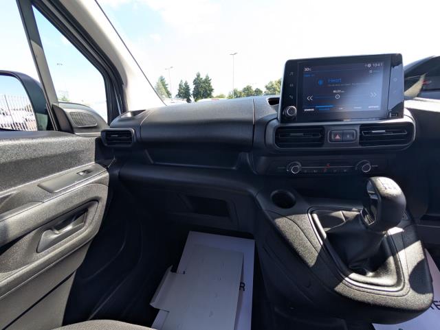 2021 Peugeot Partner 950 1.5 Bluehdi 100 Professional Van (NU20TXB) Image 27