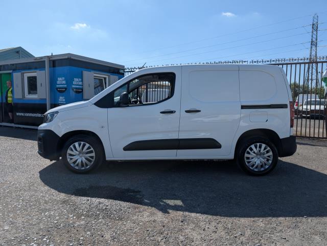2021 Peugeot Partner 950 1.5 Bluehdi 100 Professional Van (NU20TXB) Image 5