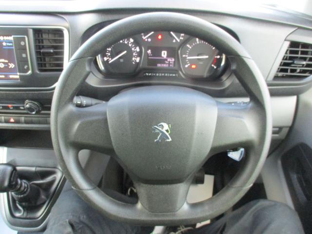2020 Peugeot Expert 1400 2.0 Bluehdi 120 Professional Van (NU20XER) Image 14