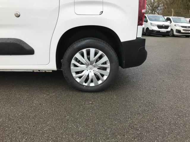 2020 Peugeot Partner 1000 1.5 Bluehdi 100 Professional Van (NU20YMF) Image 16