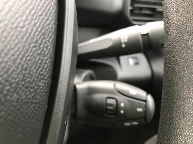 2020 Peugeot Partner 1000 1.5 Bluehdi 100 Professional Van (NU20YMF) Image 27