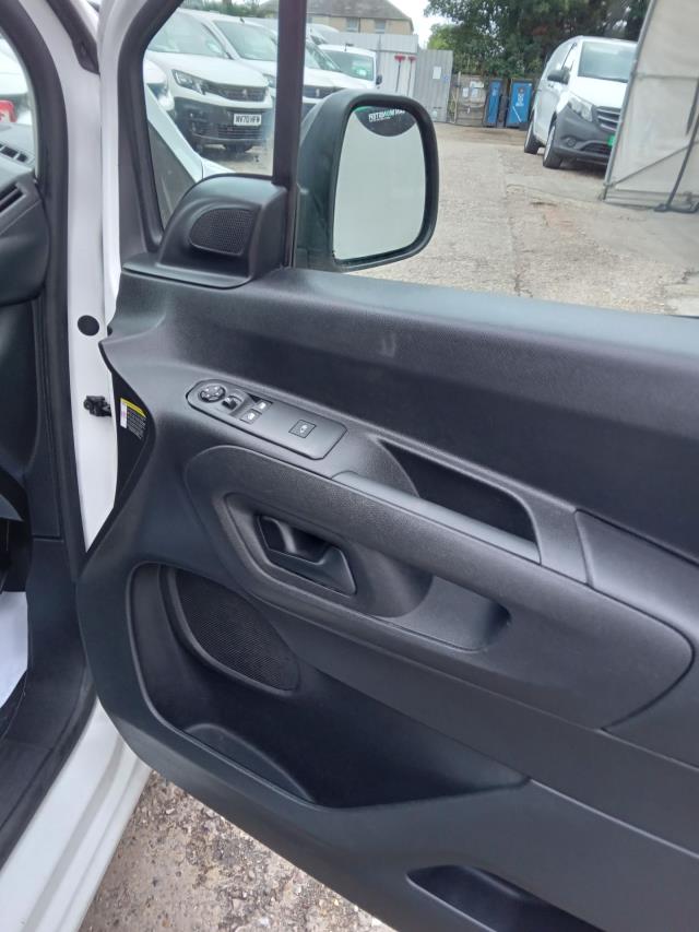 2020 Peugeot Partner 1000 1.5 Bluehdi 100 Professional Van 70 MPH Speed Limiter (NU20ZGT) Image 19