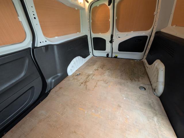 2021 Peugeot Partner 950 1.5 Bluehdi 100 Professional Van (NU21GLJ) Image 8