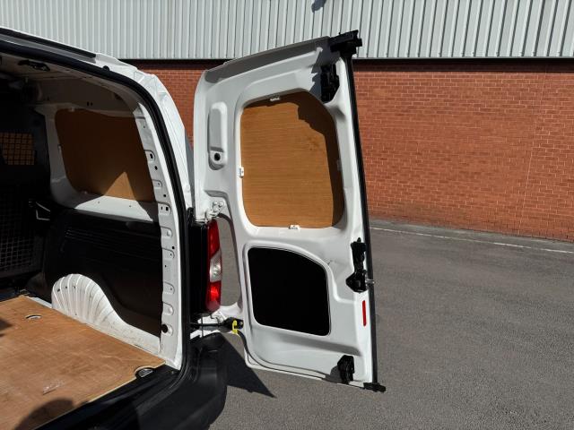 2021 Peugeot Partner 850 1.5 Bluehdi 100 Professional Crew Van EURO 6 (NU21GWL) Image 57