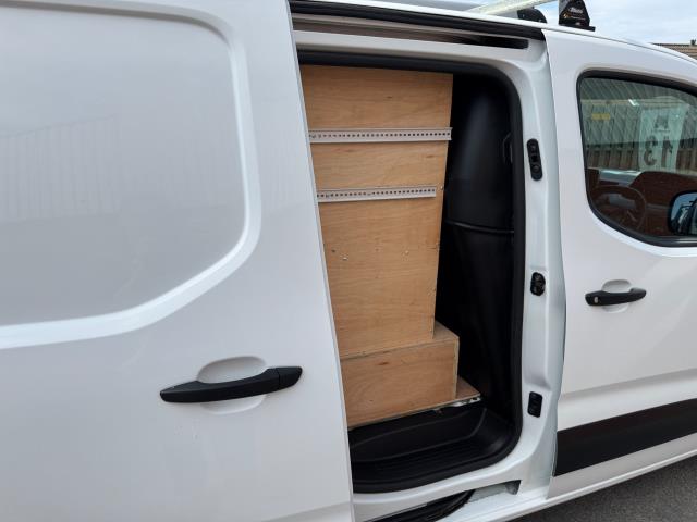 2021 Peugeot Partner 950 1.5 Bluehdi 100 Professional LONG Van (NU21GWP) Image 41